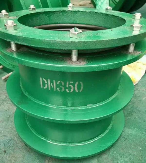 柔性防水套管